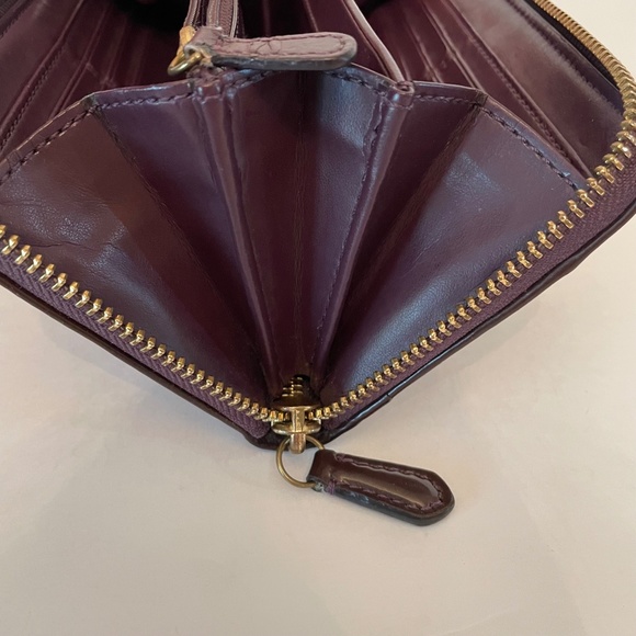 Coach Patent Signature Double Zip Leather Burgundy Wallet - Picture 7 of 9